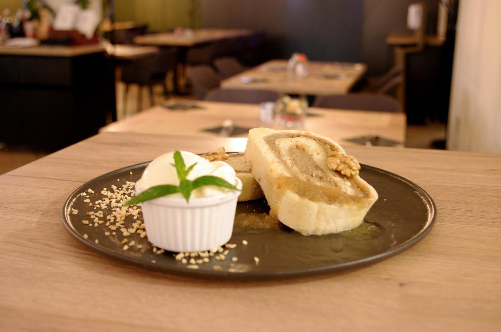 Lipa, Hotel & Bistro نوفا جوريكا المظهر الخارجي الصورة