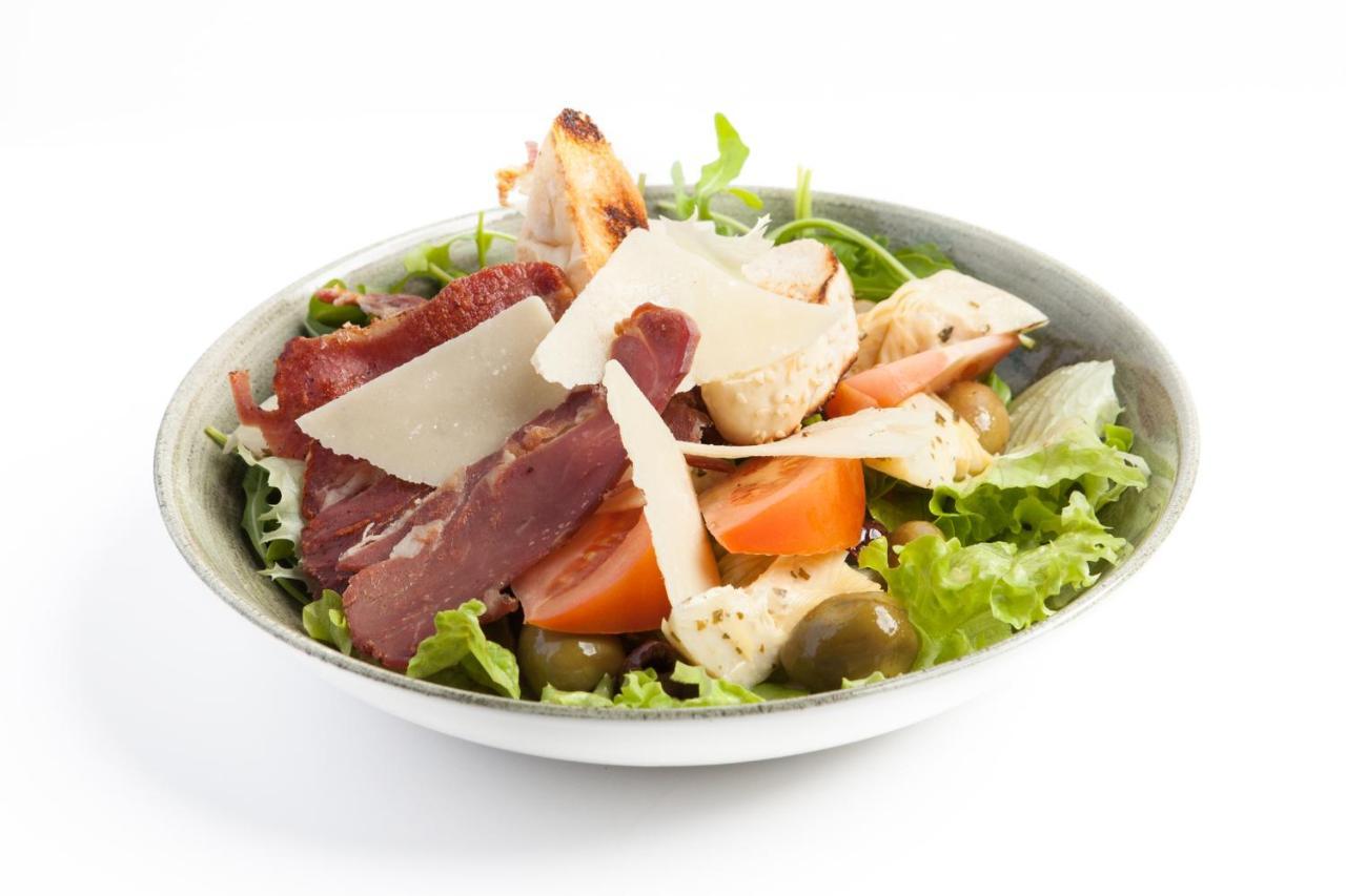 Lipa, Hotel & Bistro نوفا جوريكا المظهر الخارجي الصورة